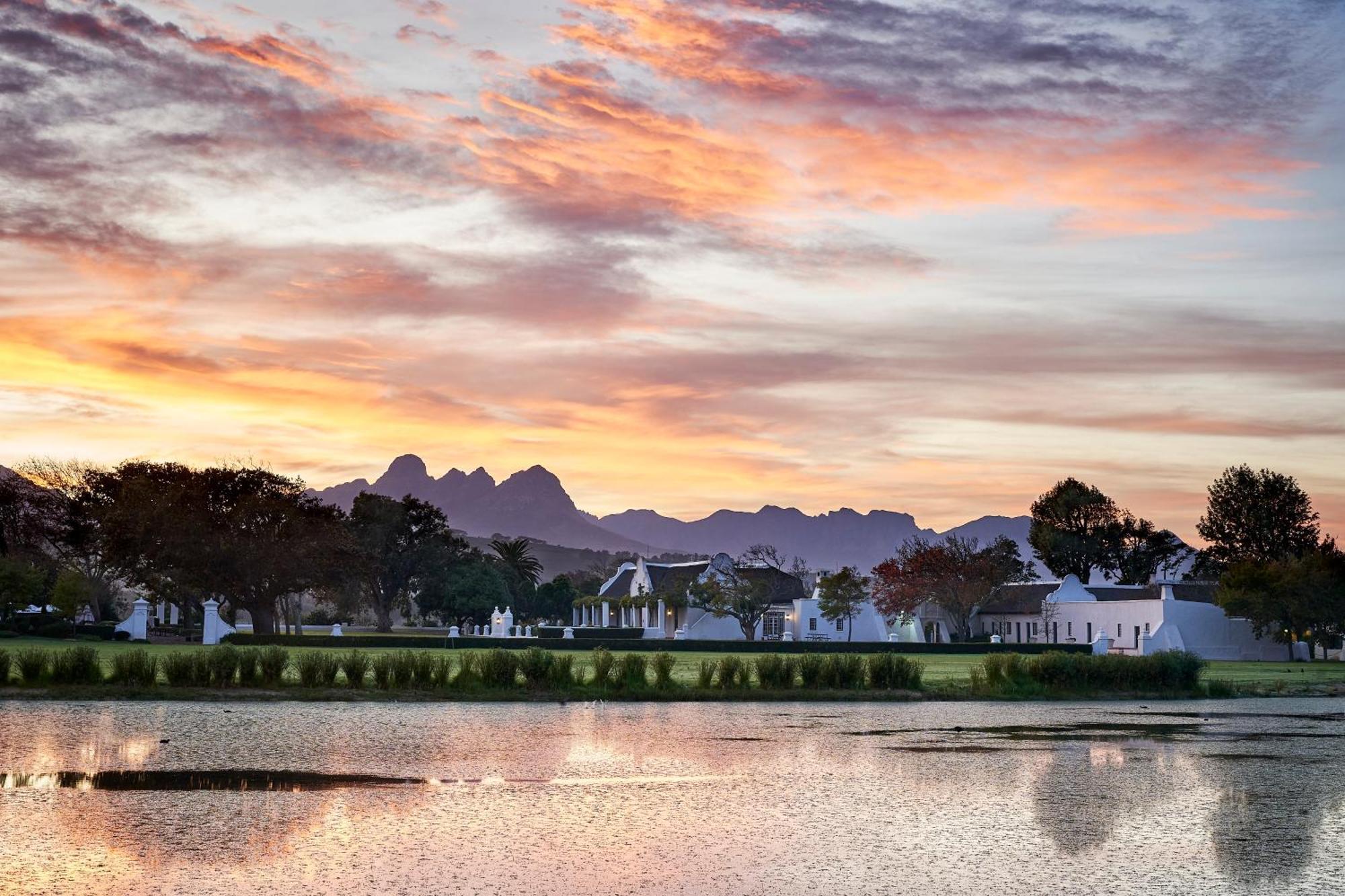 Vergenoegd Loew Boutique Hotel & Spa Cape Town Exterior photo